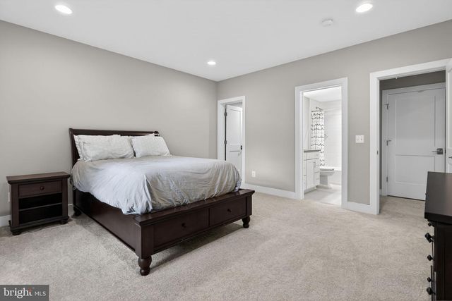 2725 WILLOW DR, Vienna, VA 22181