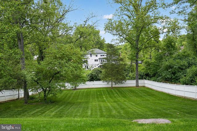2725 WILLOW DR, Vienna, VA 22181