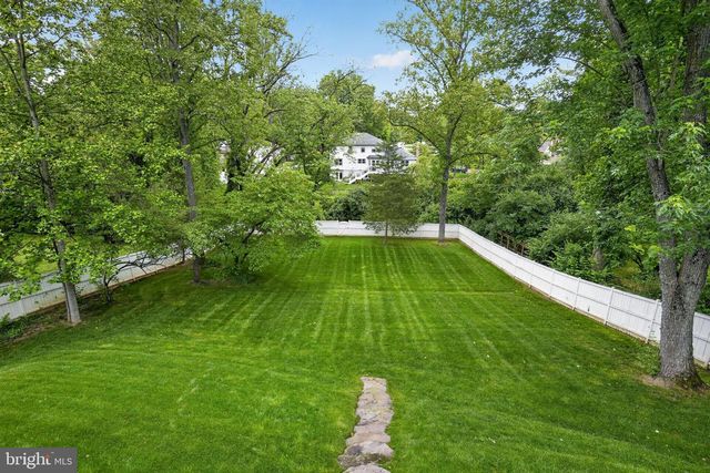 2725 WILLOW DR, Vienna, VA 22181
