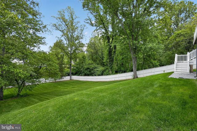 2725 WILLOW DR, Vienna, VA 22181