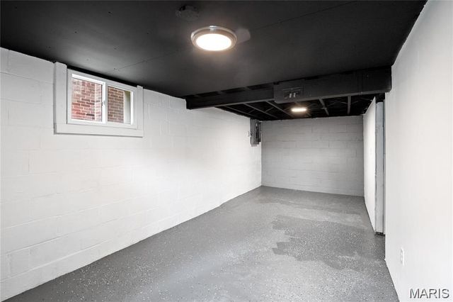 1826 Oconnell Avenue, St Louis, MO 63114