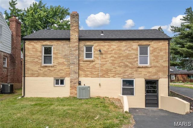 1826 Oconnell Avenue, St Louis, MO 63114