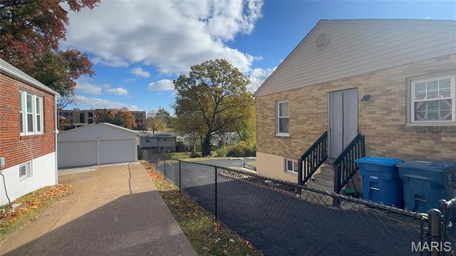 1826 Oconnell Avenue, St Louis, MO 63114