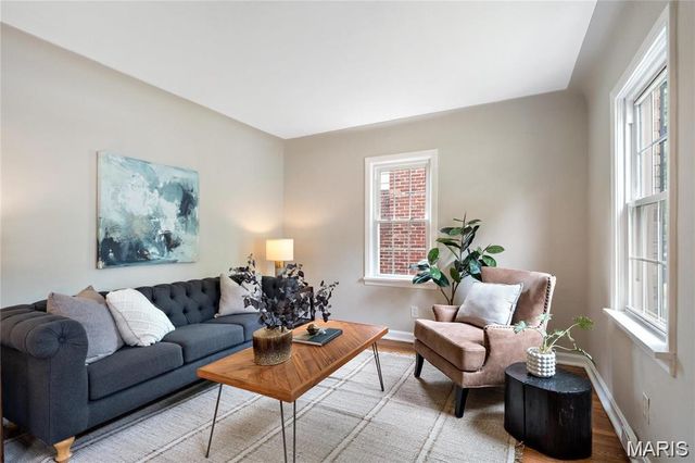 1826 Oconnell Avenue, St Louis, MO 63114