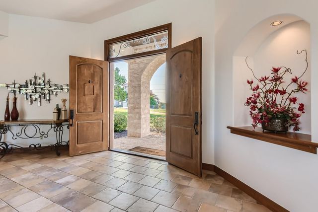 3900 Peak Lookout DR, Austin, TX 78738