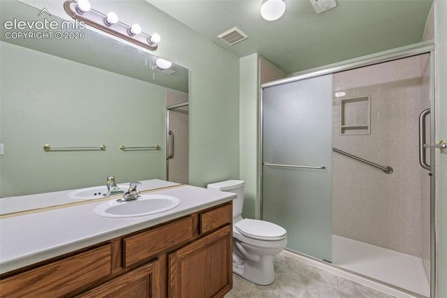 1992 London Carriage Grove, Colorado Springs, CO 80920