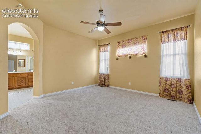1992 London Carriage Grove, Colorado Springs, CO 80920