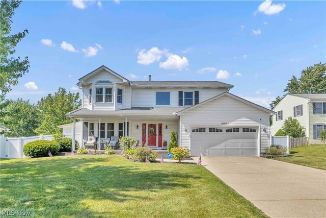 3041 Portsmouth Drive, Brunswick, OH 44212
