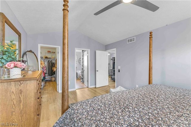 3041 Portsmouth Drive, Brunswick, OH 44212
