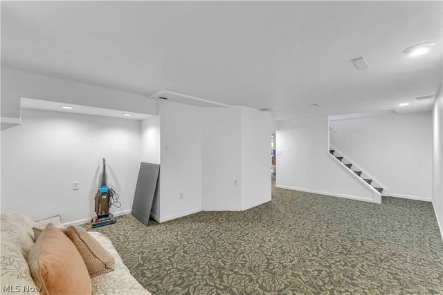 3041 Portsmouth Drive, Brunswick, OH 44212