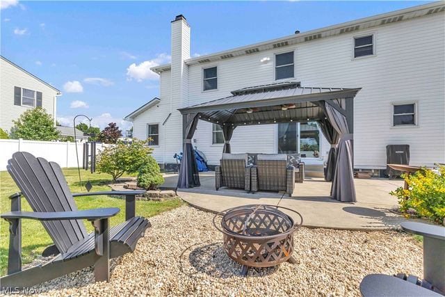 3041 Portsmouth Drive, Brunswick, OH 44212