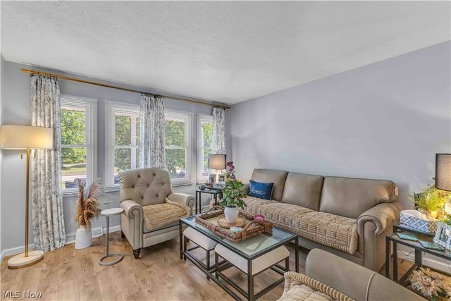 3041 Portsmouth Drive, Brunswick, OH 44212