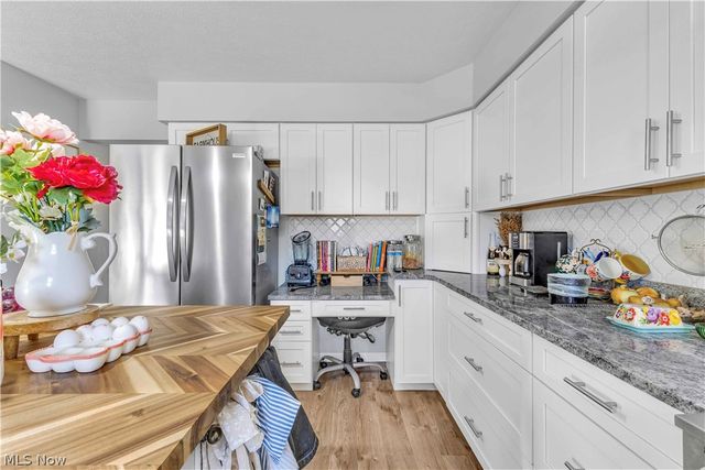 3041 Portsmouth Drive, Brunswick, OH 44212