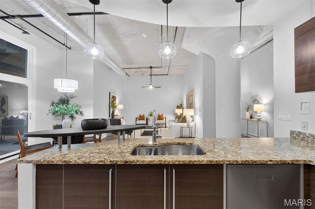 4100 Forest Park Avenue 319, St Louis, MO 63108