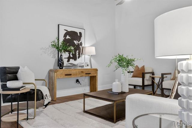 4100 Forest Park Avenue 319, St Louis, MO 63108