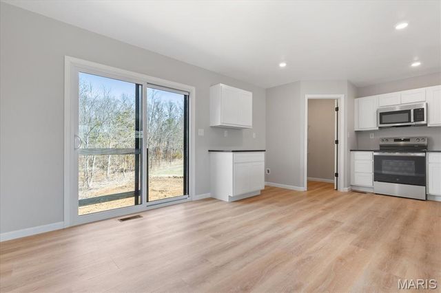 23 Timberline Drive, Moscow Mills, MO 63362