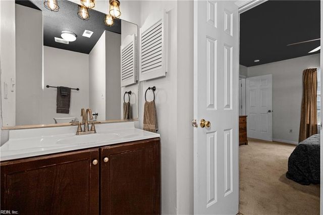 197 Gate House RD, Newport News, VA 23608