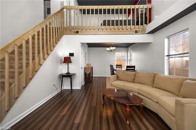 197 Gate House RD, Newport News, VA 23608