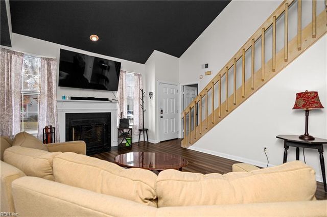 197 Gate House RD, Newport News, VA 23608