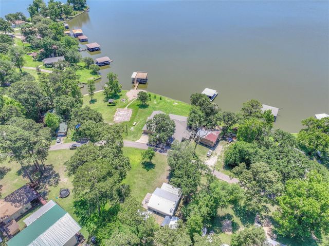 272 Sassafras Drive, Trinity, TX 75862