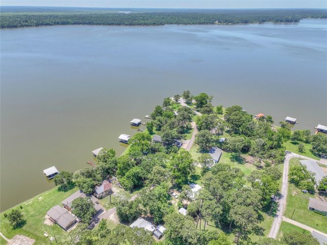 272 Sassafras Drive, Trinity, TX 75862
