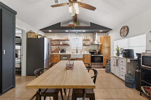 272 Sassafras Drive, Trinity, TX 75862