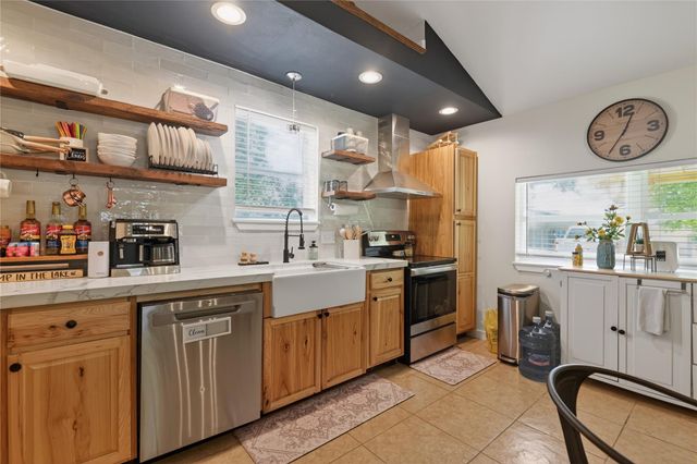 272 Sassafras Drive, Trinity, TX 75862