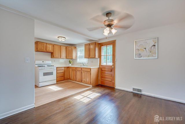 109 Newman Street, Metuchen, NJ 08840