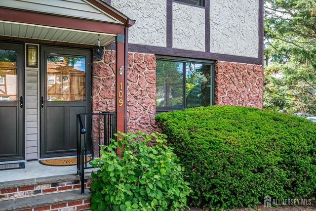 109 Newman Street, Metuchen, NJ 08840