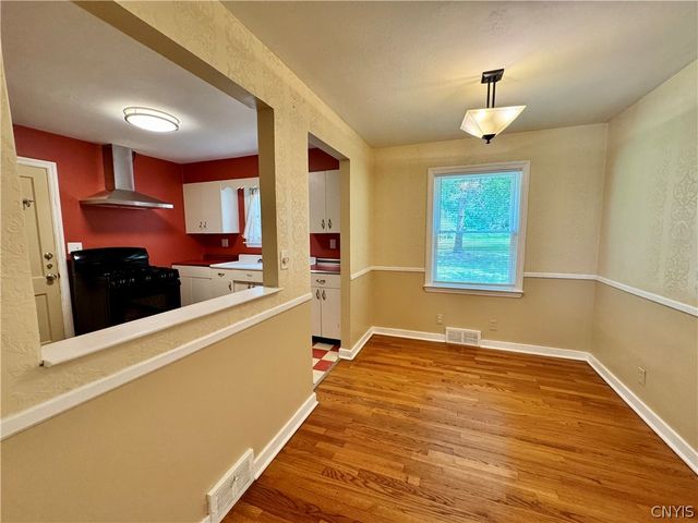 141 East Avenue, Syracuse, NY 13224
