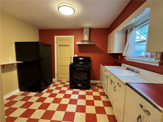 141 East Avenue, Syracuse, NY 13224