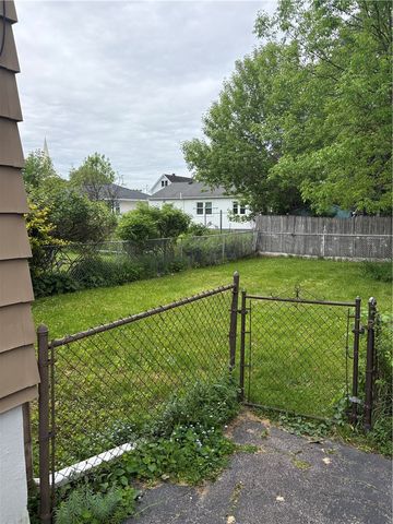 37 Bennett Avenue, Irondequoit, NY 14609