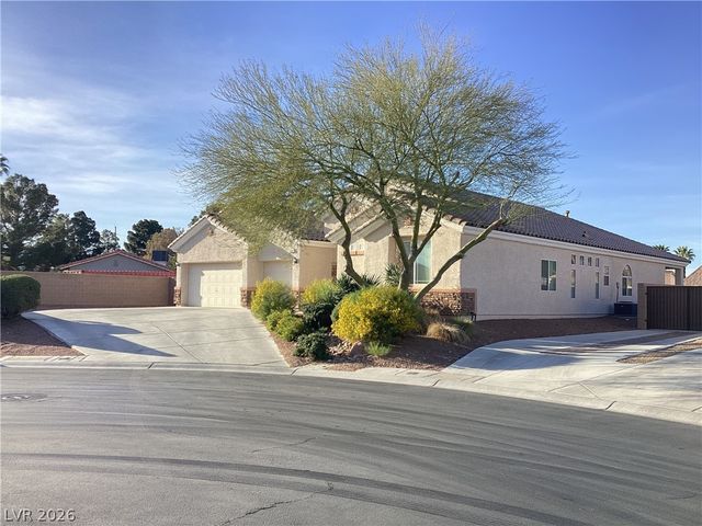6534 White Tiger Court, Las Vegas, NV 89130