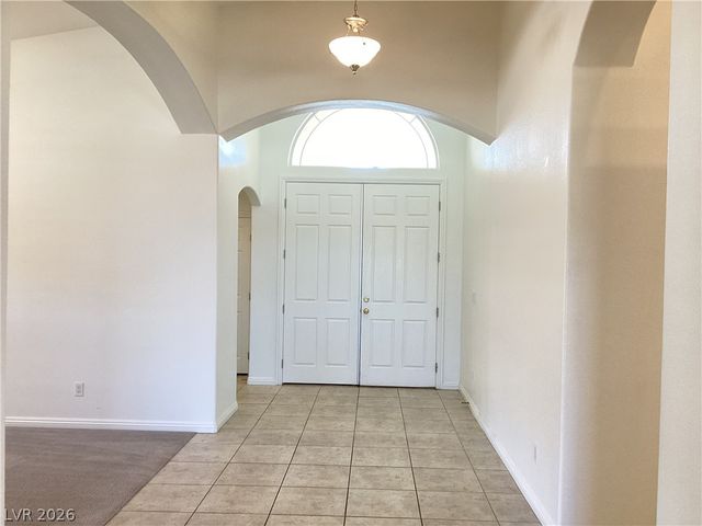 6534 White Tiger Court, Las Vegas, NV 89130