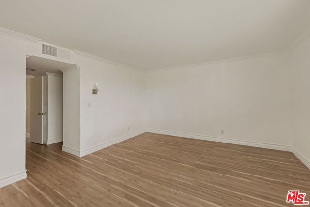 1900 Vine Street 403, Los Angeles, CA 90068