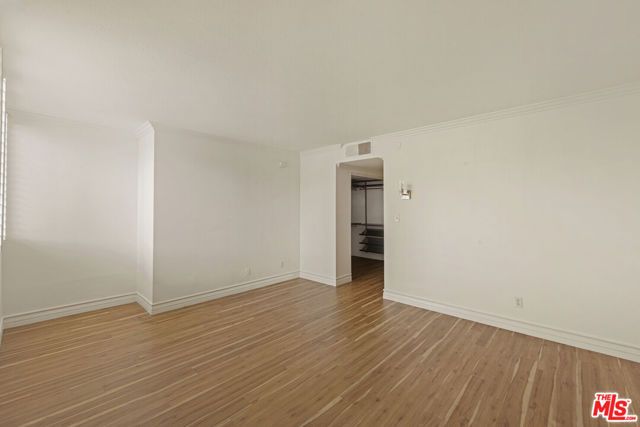 1900 Vine Street 403, Los Angeles, CA 90068