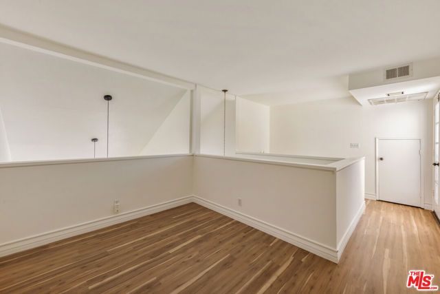 1900 Vine Street 403, Los Angeles, CA 90068