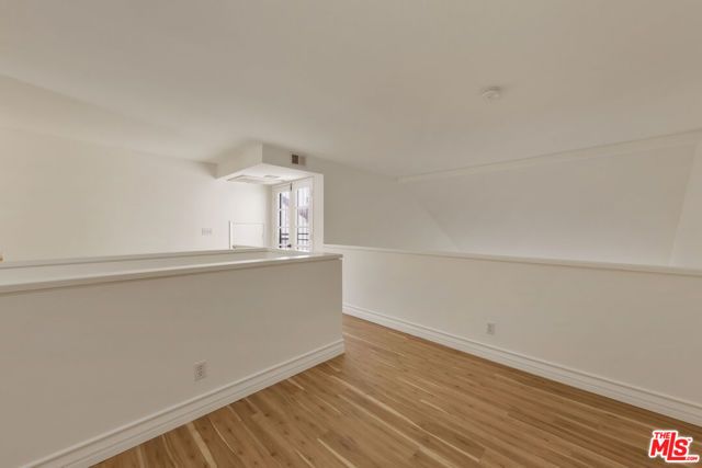 1900 Vine Street 403, Los Angeles, CA 90068
