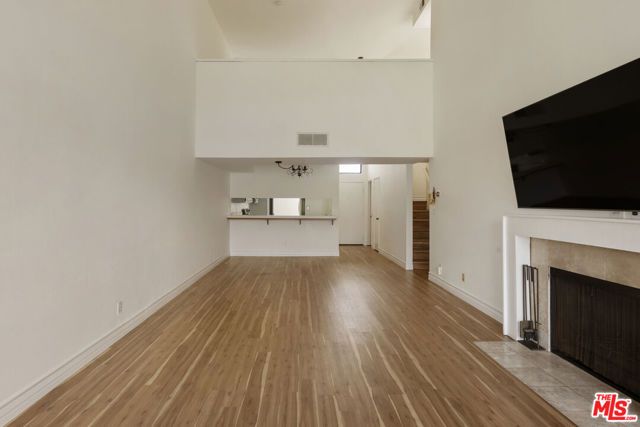 1900 Vine Street 403, Los Angeles, CA 90068