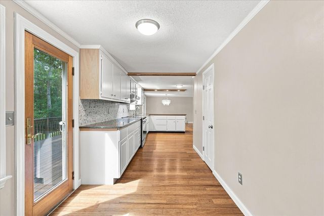 114 Carriage Lane, Barnstable, MA 02630