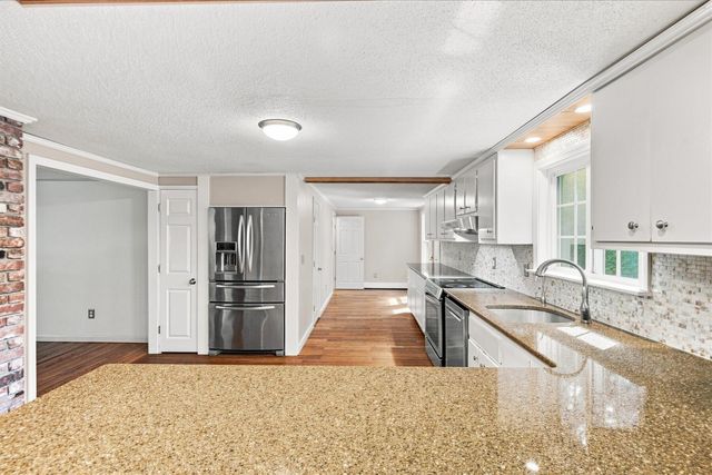 114 Carriage Lane, Barnstable, MA 02630
