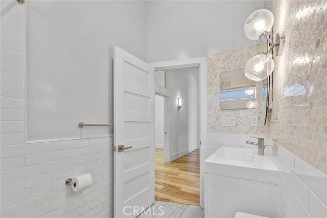 12057 Alberta, Culver City, CA 90230