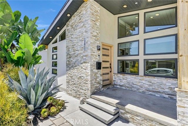 12057 Alberta, Culver City, CA 90230