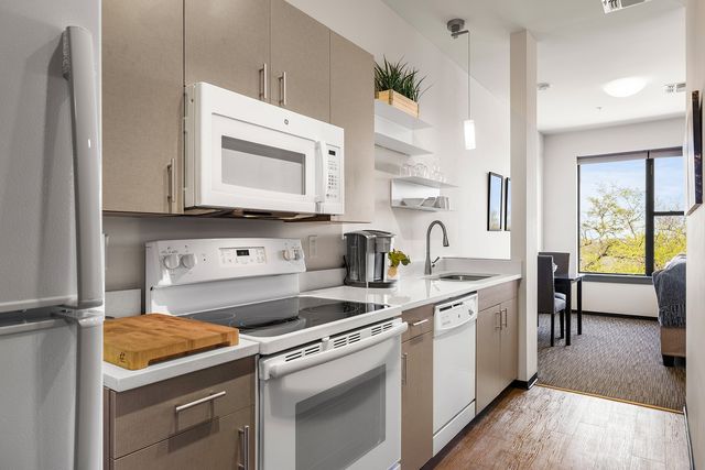 1900 12th Ave S Apt 408, Nashville, TN 37203