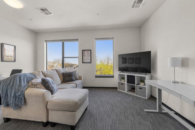 1900 12th Ave S Apt 408, Nashville, TN 37203