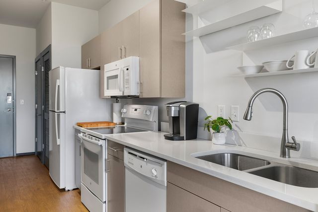 1900 12th Ave S Apt 408, Nashville, TN 37203