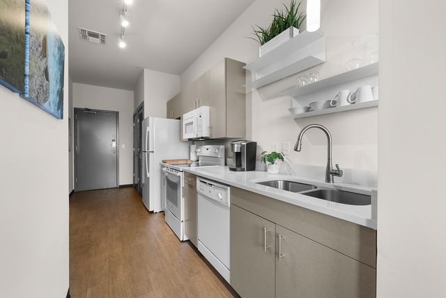1900 12th Ave S Apt 408, Nashville, TN 37203