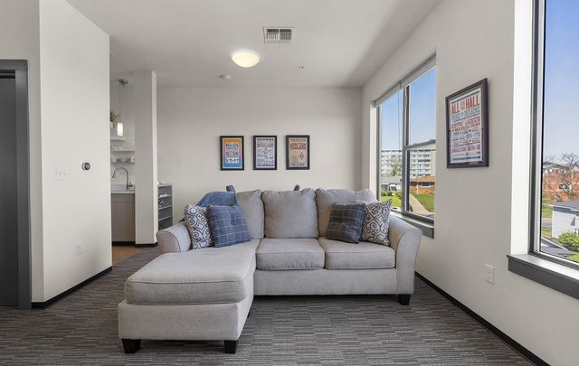 1900 12th Ave S Apt 408, Nashville, TN 37203