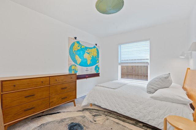 8801 Redfield LN, Austin, TX 78758