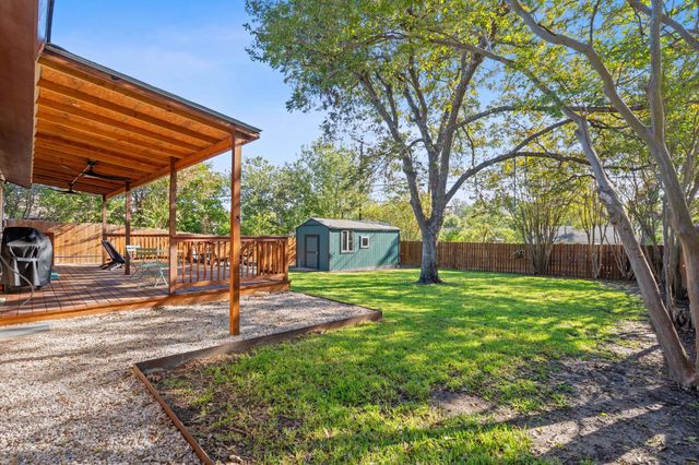 8801 Redfield LN, Austin, TX 78758